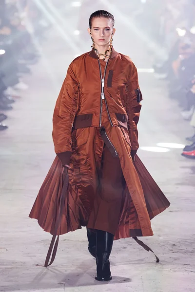 Look 12